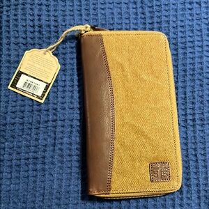 Sts Ranchwear High Plains Rulebook/ wallet